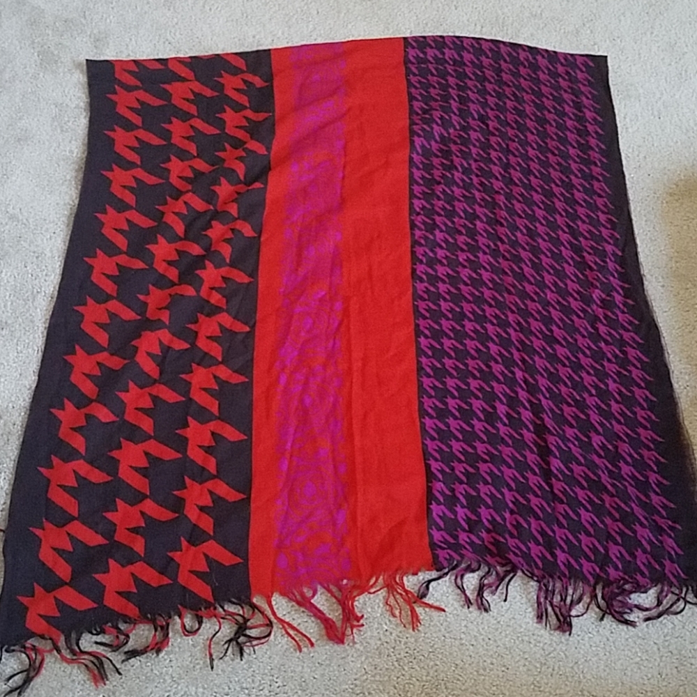 Woven shawl